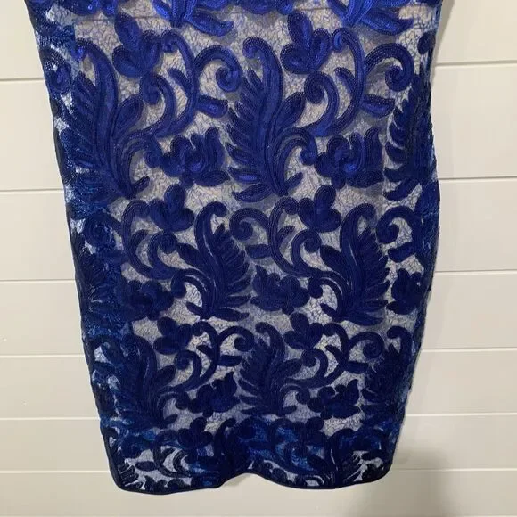 Belle Badgley Mischka | Dress Gloria Blue Sequin Short Sleeve Knee Length NWT- 8 - Picture 3 of 10